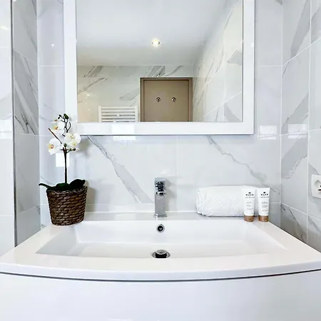 Apartment A Detruire 85 - Ne Pas Utiliser *